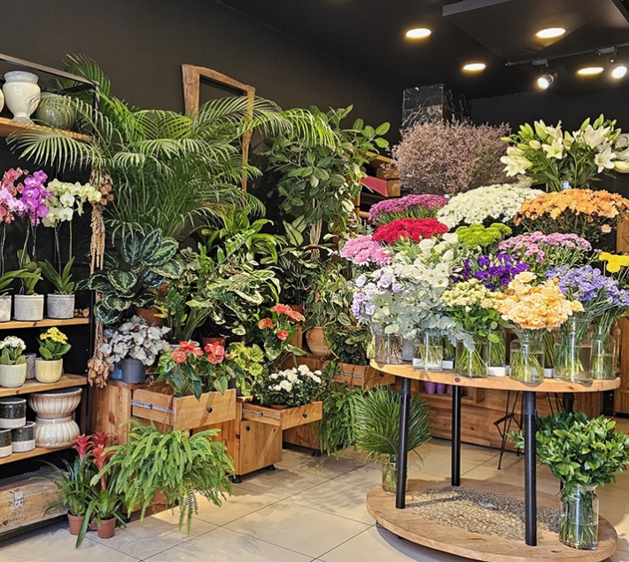 Şarkikaraağaç Çiçekci